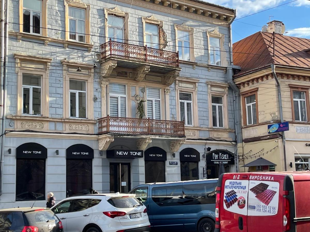 Lux Apartment In Zentrum Csernyivci Kültér fotó